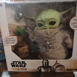 Star Wars Mandalorian Green and Beige The Child Plush